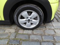 USED 2022 72 MINI HATCH 1.5 Cooper Classic Steptronic Euro 6 (s/s) 3dr (Zesty Yellow / Automatic)