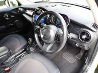USED 2022 72 MINI HATCH 1.5 Cooper Classic Steptronic Euro 6 (s/s) 3dr (Zesty Yellow / Automatic)