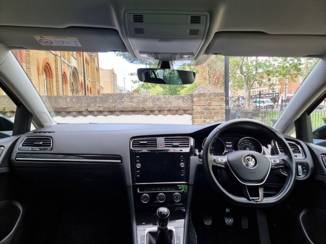 View our VOLKSWAGEN GOLF