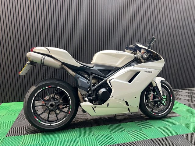View our DUCATI 1198