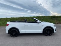 USED 2023 23 VOLKSWAGEN T-ROC 1.5 TSI R-Line Convertible 2dr Petrol DSG 2WD Euro 6 (s/s) (150 ps) ONE OWNER - HEATED SEATS - HEATED STEERING WHEEL - NAVIGATION MEDIA - ONLY 16,000 MILES - REAR CAMERA