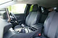 USED 2022 72 PEUGEOT 3008 1.2 PureTech Allure Premium + SUV 5dr Petrol Manual Euro 6 (s/s) (130 ps) CELEBES BLUE METALLIC PAINTWORK + REVERSE CAMERA + APPLE CARPLAY