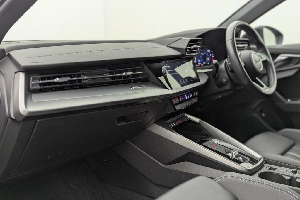 USED 2022 22 AUDI A3 1.4 TFSIe 40 S line Sportback 5dr Petrol Plug-in Hybrid S Tronic Euro 6 (s/s) 13kWh (204 ps) Sat Nav, Car Play, Sensors