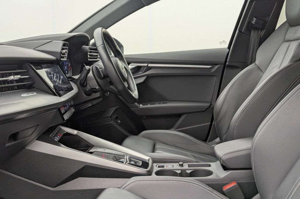 USED 2022 22 AUDI A3 1.4 TFSIe 40 S line Sportback 5dr Petrol Plug-in Hybrid S Tronic Euro 6 (s/s) 13kWh (204 ps) Sat Nav, Car Play, Sensors