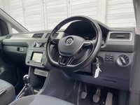 USED 2017 17 VOLKSWAGEN CADDY MAXI LIFE 2.0 TDI BlueMotion Tech MPV 5dr Diesel Manual Euro 6 (s/s) (102 ps) ++ WHEELCHAIR ACCESS ++ ++ Wheelchair Access + Flat Ramp ++