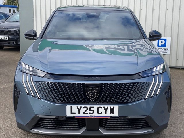 View our PEUGEOT 3008