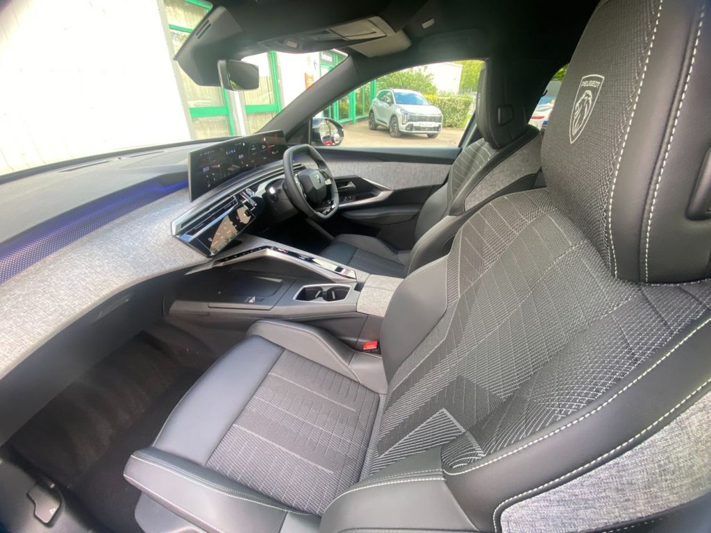 USED 2025 25 PEUGEOT 3008 1.2 GT SUV 5dr Petrol Hybrid e-DSC6 Euro 6 (s/s) (136 ps) SUV