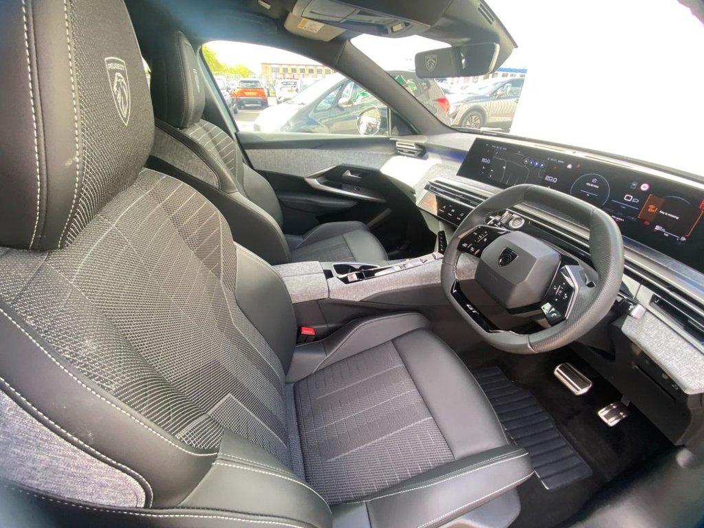 USED 2025 25 PEUGEOT 3008 1.2 GT SUV 5dr Petrol Hybrid e-DSC6 Euro 6 (s/s) (136 ps) SUV