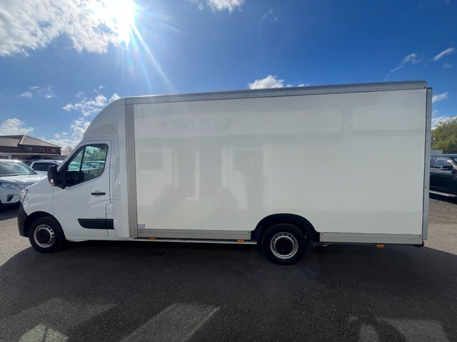 View our RENAULT MASTER