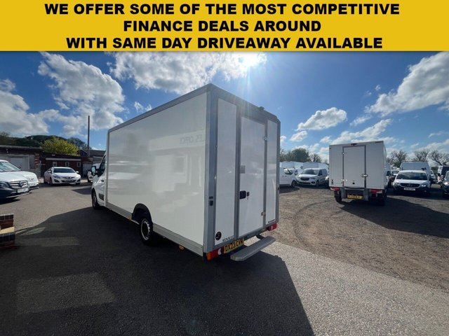 View our RENAULT MASTER