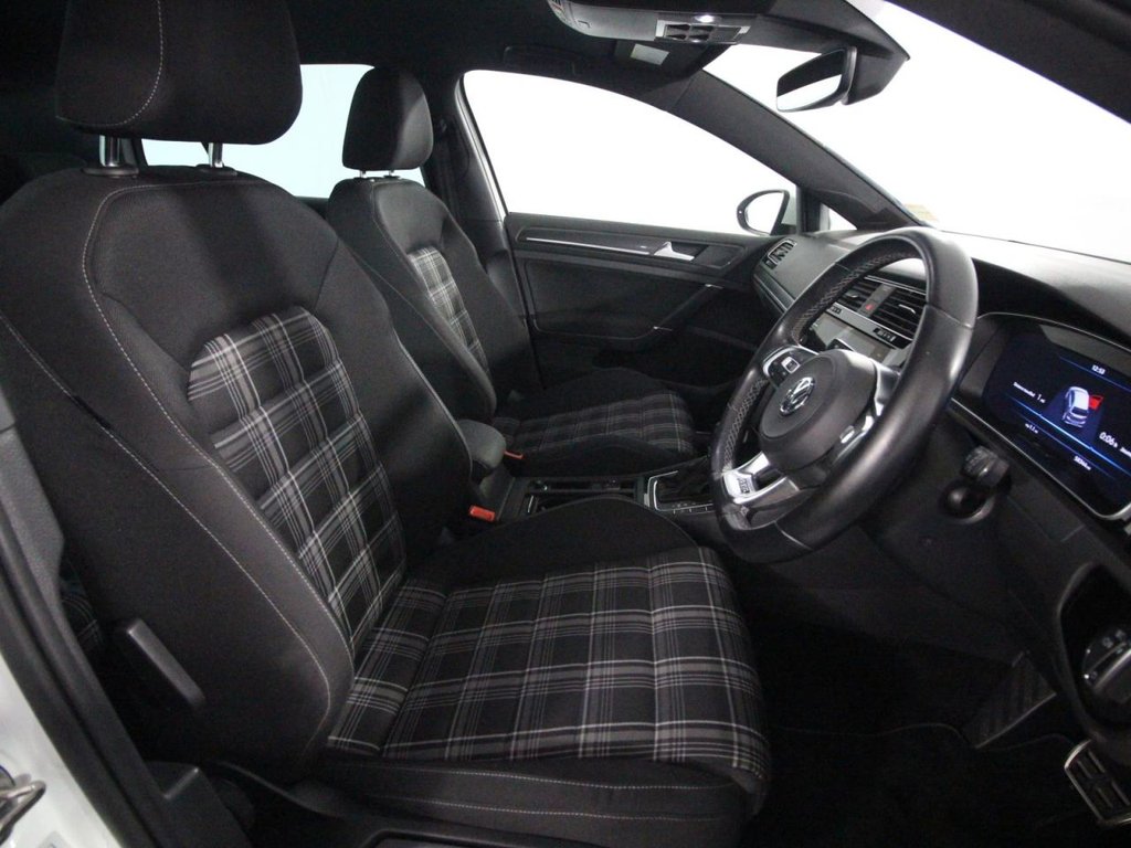 USED 2019 19 VOLKSWAGEN GOLF 2.0 TDI GTD Hatchback 5dr Diesel DSG Euro 6 (s/s) (184 ps) 