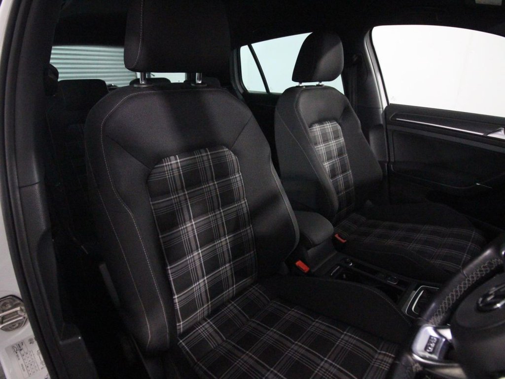 USED 2019 19 VOLKSWAGEN GOLF 2.0 TDI GTD Hatchback 5dr Diesel DSG Euro 6 (s/s) (184 ps) 