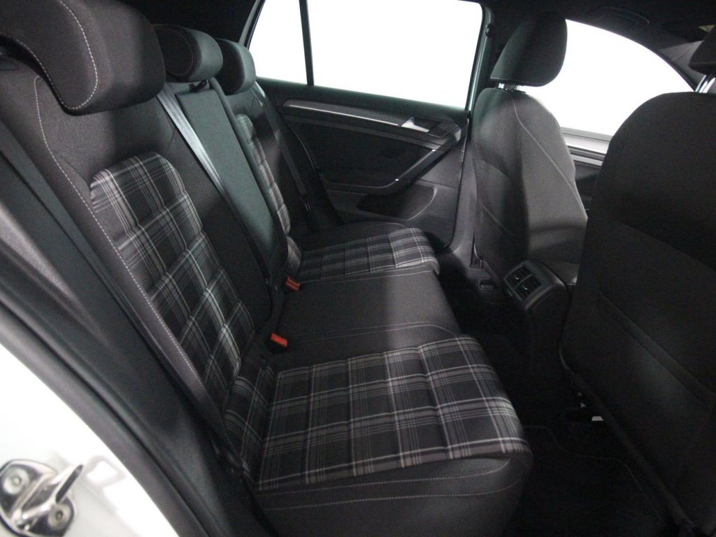 USED 2019 19 VOLKSWAGEN GOLF 2.0 TDI GTD Hatchback 5dr Diesel DSG Euro 6 (s/s) (184 ps) 