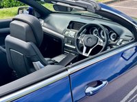 USED 2017 17 MERCEDES-BENZ E-CLASS 2.1 E220d AMG Line Edition (Premium) Cabriolet 2dr Diesel G-Tronic+ Euro 6 (s/s) (177 ps) REVERSE CAMERA