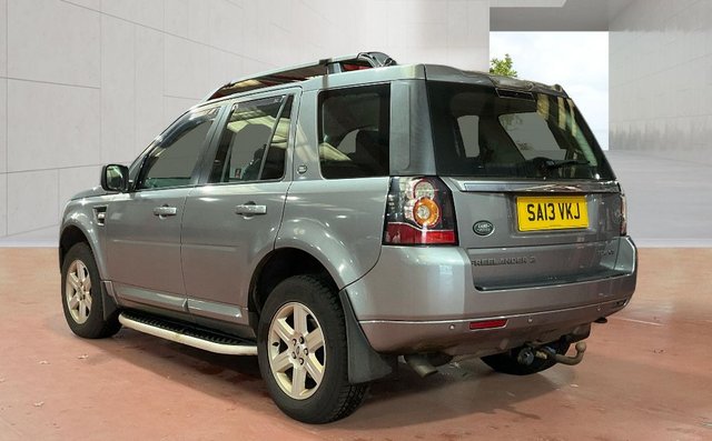 View our LAND ROVER FREELANDER 2