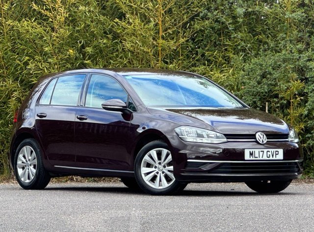 View our Volkswagen Golf 1.6 TDI SE Nav Hatchback 5dr Diesel DSG Euro 6 (s/s) (115 ps)
