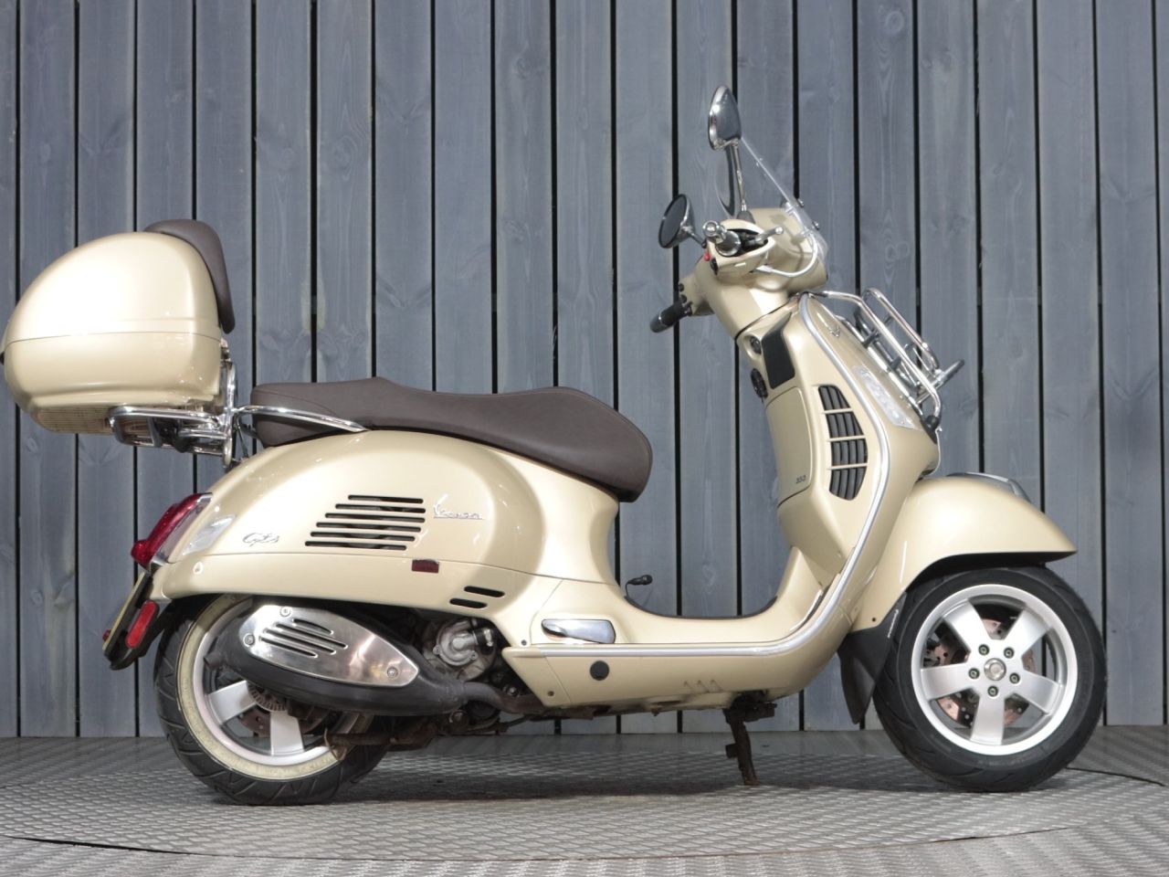 PIAGGIO Vespa GTS 300