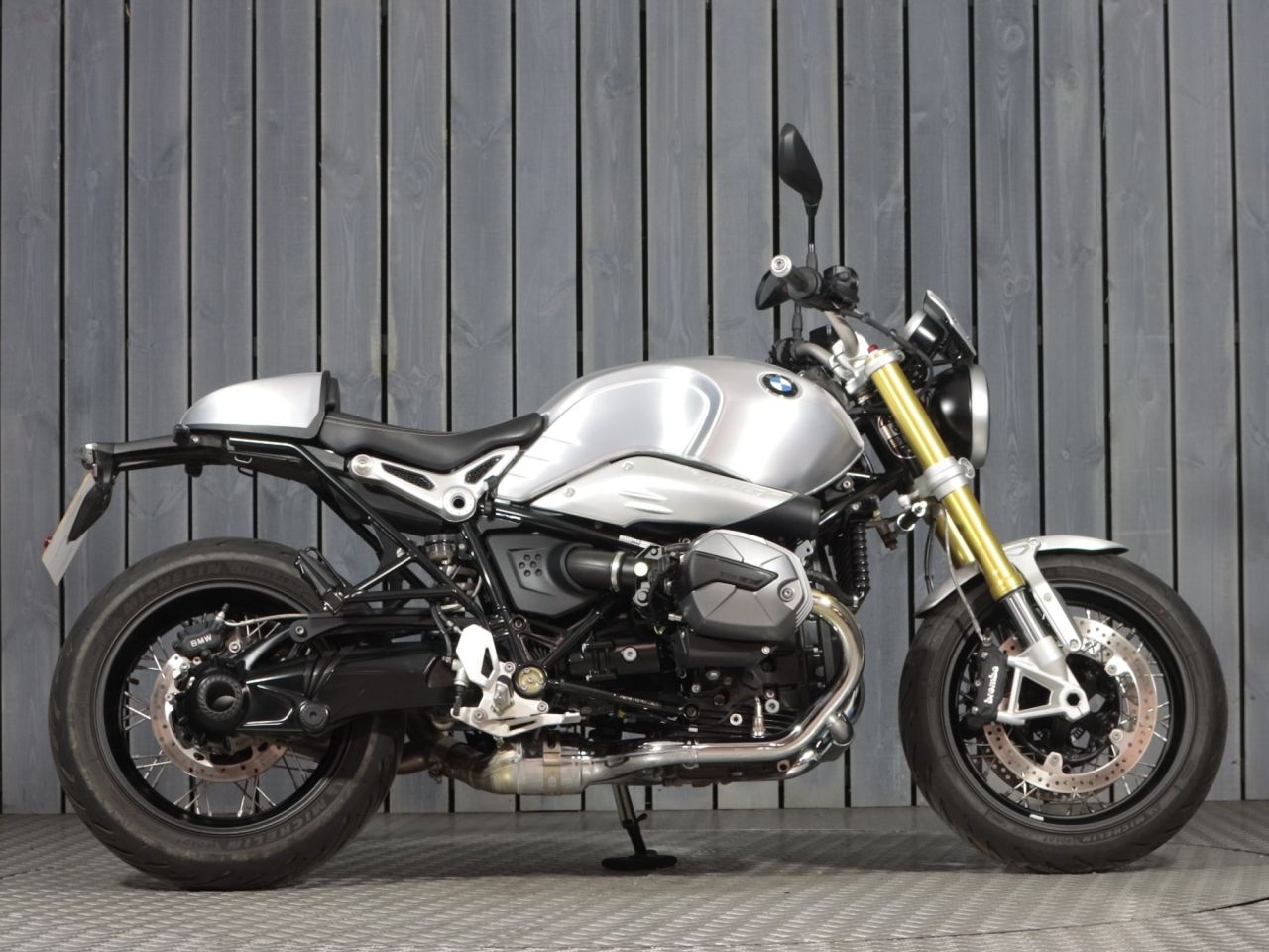 BMW R NINET