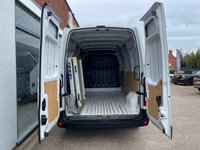 USED 2021 21 RENAULT MASTER ZE 31 33kWh Business Panel Van 4dr Electric Auto FWD LWB Medium Roof (i) (77 ps) 
