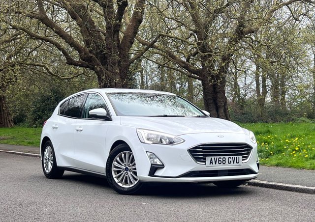 FORD FOCUS 1.0T ECOBOOST TITANIUM HATCHBACK 5DR PETROL MANUAL EURO 6 S S 125...