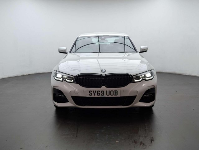 USED 2019 69 BMW 3 SERIES 2.0 330e M Sport Auto 4dr CLICK & COLLECT/ HOME DELIVERY