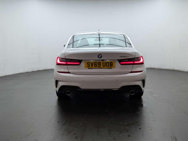 USED 2019 69 BMW 3 SERIES 2.0 330e M Sport Auto 4dr CLICK & COLLECT/ HOME DELIVERY