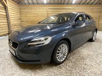 USED 2017 17 VOLVO V40 2.0 T2 Momentum Nav Plus Hatchback 5dr Petrol Manual Euro 6 (s/s) (122 ps) 28,152 MILES ONLY ONE OWNER EXTRAS EXC CONDITION