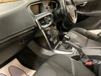 USED 2017 17 VOLVO V40 2.0 T2 Momentum Nav Plus Hatchback 5dr Petrol Manual Euro 6 (s/s) (122 ps) 28,152 MILES ONLY ONE OWNER EXTRAS EXC CONDITION