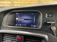 USED 2017 17 VOLVO V40 2.0 T2 Momentum Nav Plus Hatchback 5dr Petrol Manual Euro 6 (s/s) (122 ps) 28,152 MILES ONLY ONE OWNER EXTRAS EXC CONDITION