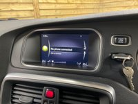 USED 2017 17 VOLVO V40 2.0 T2 Momentum Nav Plus Hatchback 5dr Petrol Manual Euro 6 (s/s) (122 ps) 28,152 MILES ONLY ONE OWNER EXTRAS EXC CONDITION