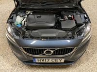 USED 2017 17 VOLVO V40 2.0 T2 Momentum Nav Plus Hatchback 5dr Petrol Manual Euro 6 (s/s) (122 ps) 28,152 MILES ONLY ONE OWNER EXTRAS EXC CONDITION