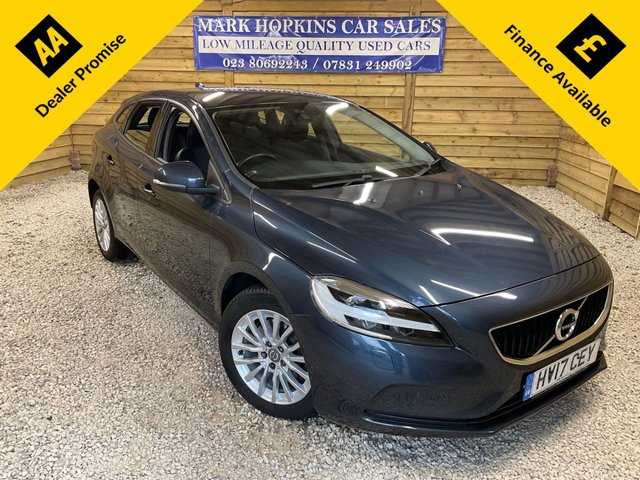 View our VOLVO V40
