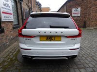 USED 2018 18 VOLVO XC60 2.0 D5 PowerPulse R-Design Auto AWD Euro 6 (s/s) 5dr (Superb Value XC60)