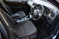 USED 2018 68 VOLKSWAGEN GOLF 1.5TSi EVO SE NAV 5 DOOR DSG AUTO 128 BHP (EURO 6) Sat Nav / CarPlay / Park Pilot