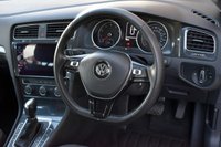 USED 2018 68 VOLKSWAGEN GOLF 1.5TSi EVO SE NAV 5 DOOR DSG AUTO 128 BHP (EURO 6) Sat Nav / CarPlay / Park Pilot