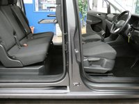 USED 2022 22 VOLKSWAGEN CADDY MAXI 2.0 TDI Life MPV 5dr Diesel Manual Euro 6 (s/s) (102 ps) 7 SEAT CARPLAY AIR CON CRUISE CONTROL PARKING SENSORS 1 OWNER SERVICE HISTORY WARRANTY