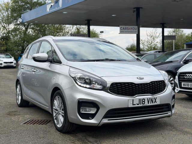 View our Kia Carens range