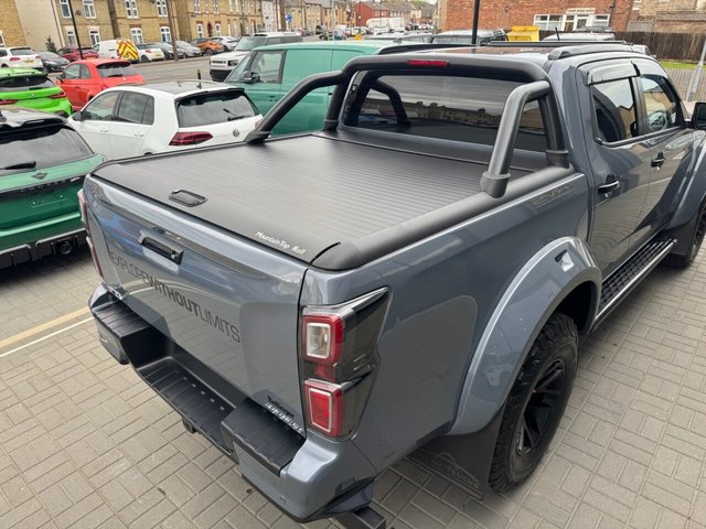 View our ISUZU D-MAX