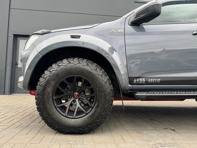 View our ISUZU D-MAX