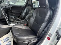 USED 2015 15 VOLVO V40 2.0 D4 R-Design Lux Nav Hatchback 5dr Diesel Manual Euro 6 (s/s) (190 ps) NAV~BLUETOOTH~CRUISE~DAB~PARK SENS