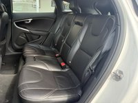 USED 2015 15 VOLVO V40 2.0 D4 R-Design Lux Nav Hatchback 5dr Diesel Manual Euro 6 (s/s) (190 ps) NAV~BLUETOOTH~CRUISE~DAB~PARK SENS