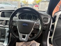 USED 2015 15 VOLVO V40 2.0 D4 R-Design Lux Nav Hatchback 5dr Diesel Manual Euro 6 (s/s) (190 ps) NAV~BLUETOOTH~CRUISE~DAB~PARK SENS