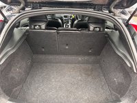 USED 2016 65 VOLVO V40 2.0 D4 R-Design Lux Nav Hatchback 5dr Diesel Manual Euro 6 (s/s) (190 ps) LEATHER, SAT NAV, ALLOYS, RECENT CAMBELT, F.S.H