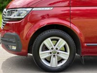 USED 2020 70 VOLKSWAGEN CARAVELLE 2.0 TDI Executive DSG Euro 6 (s/s) 5dr 7 SEATS DIGITAL DASH NEW SHAPE