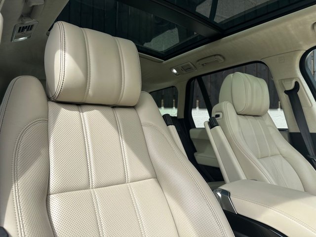 View our LAND ROVER RANGE ROVER