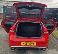 USED 2017 17 VOLVO V40 2.0 D2 R-Design Nav Plus Euro 6 (s/s) 5dr FSHSatNavNewTimingBeltMOT27