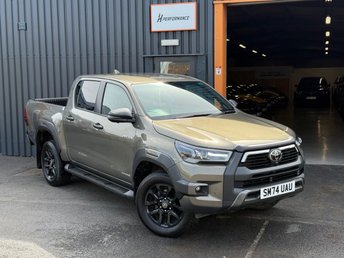 2025 TOYOTA HI-LUX