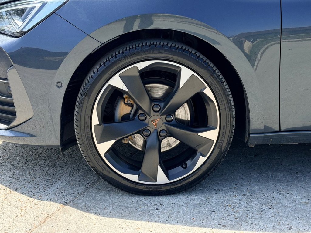 USED 2023 23 CUPRA LEON 1.5 eTSI EVO V1 Hatchback 5dr Petrol Hybrid DSG Euro 6 (s/s) (150 ps) 1 Owner|3 Services|Adp.Cruise|Camera|Apple Car play|Sensors|