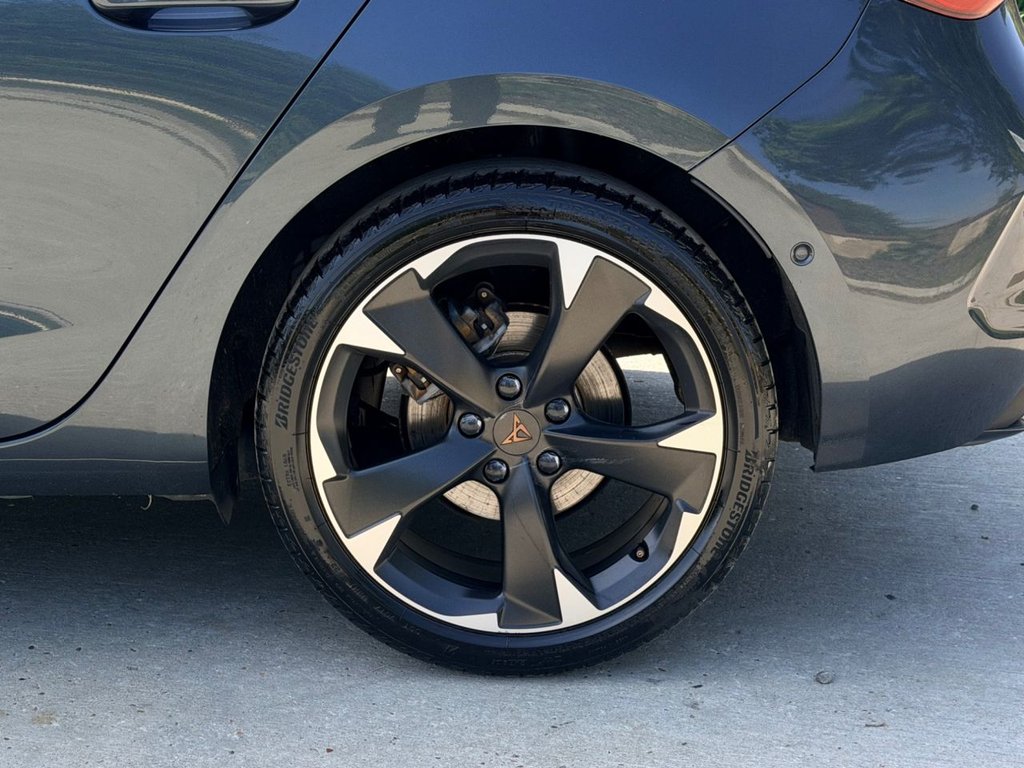 USED 2023 23 CUPRA LEON 1.5 eTSI EVO V1 Hatchback 5dr Petrol Hybrid DSG Euro 6 (s/s) (150 ps) 1 Owner|3 Services|Adp.Cruise|Camera|Apple Car play|Sensors|