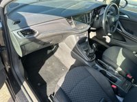 USED 2016 16 VAUXHALL ASTRA 1.4i Design Hatchback 5dr Petrol Manual Euro 6 (100 ps) GREAT SERVICE HISTORY WITH THIS CAR